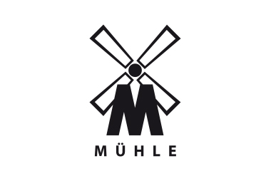 Logo von der Hans-Jürgen Müller GmbH und Co. KG. Eine Mühle mit einem großen M davor und dem Untertitel "Mühle"